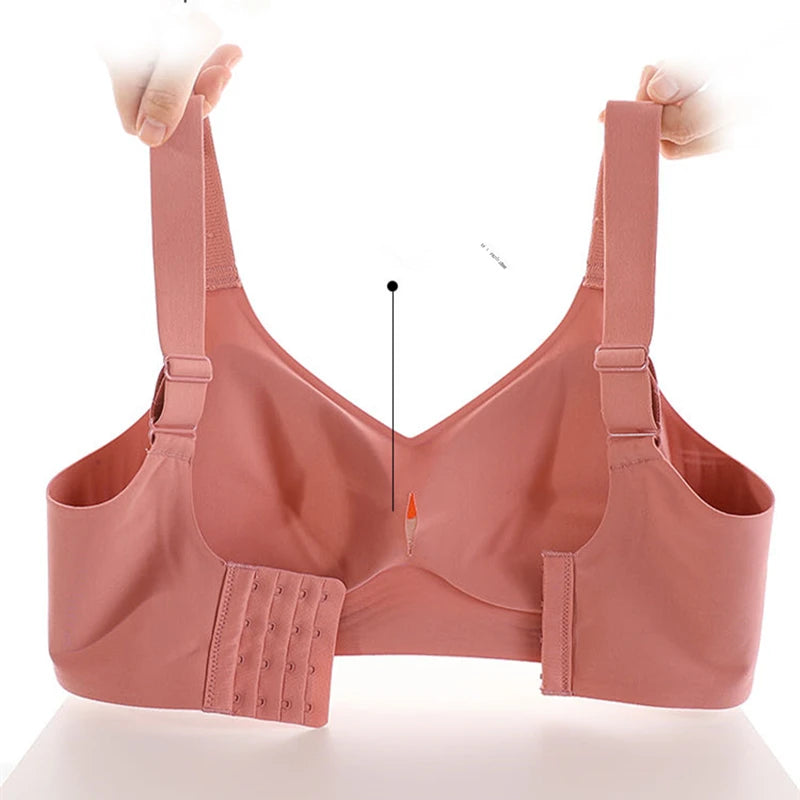 Wire-free Push-up Sports Bra: Seamless, Adjustable, and Supportive