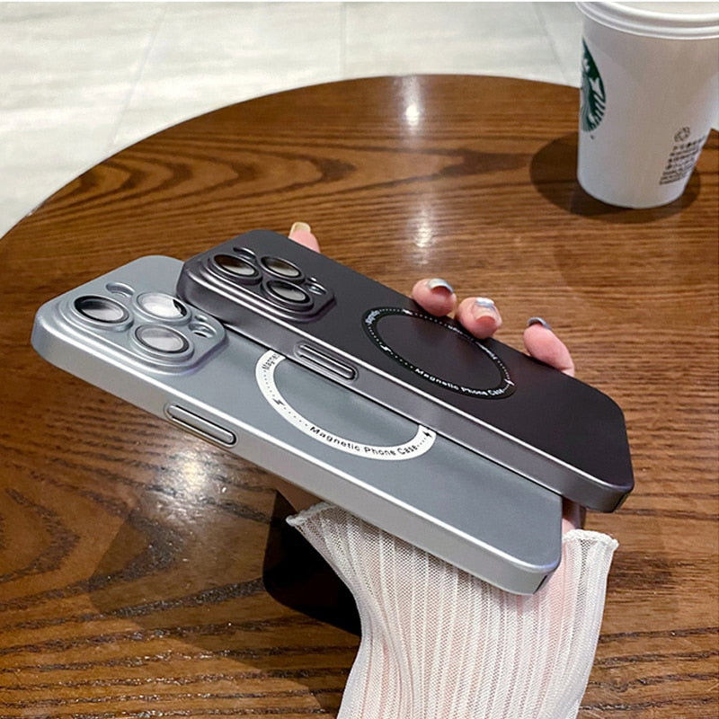 MAGNETIC CHARGING CASE