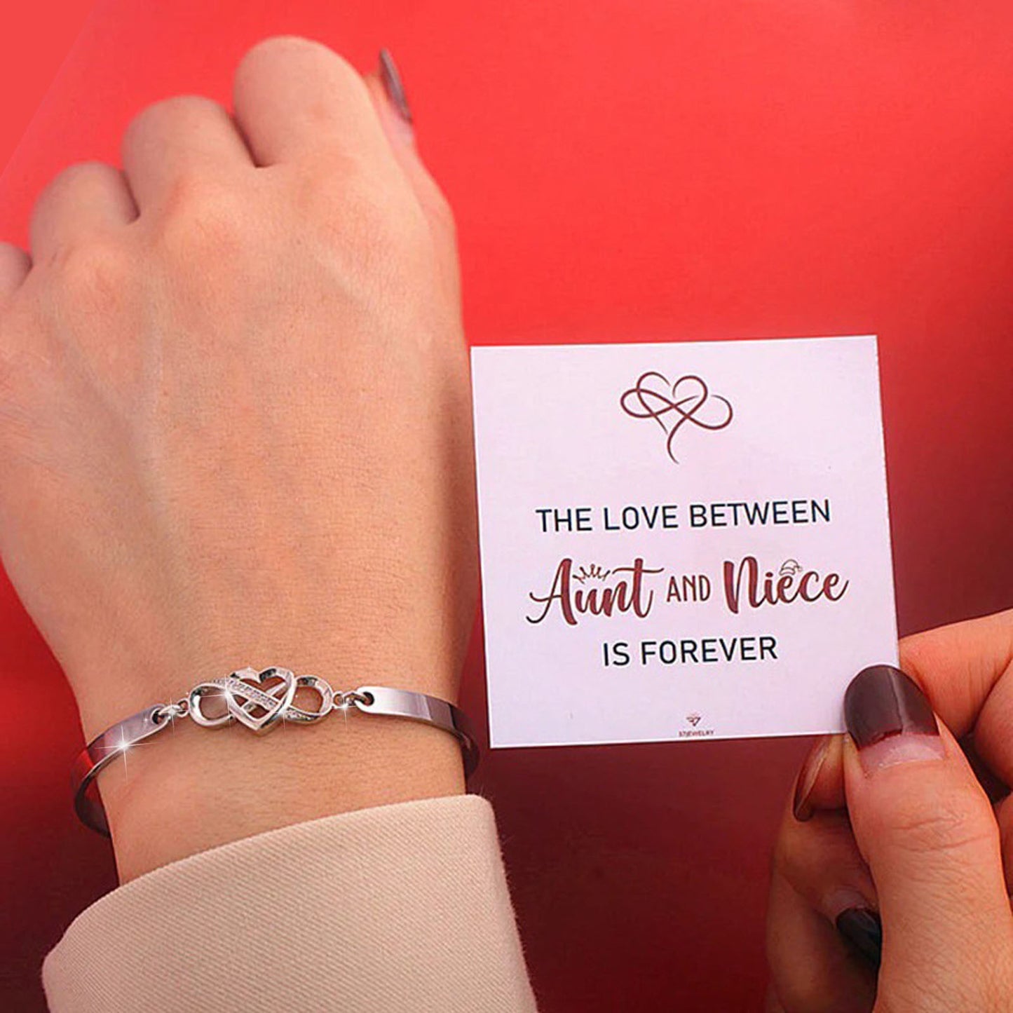 THE LOVE BETWEEN AUNT & NIECE/FRIENDS/GRANDMOTHER&GRANDDAUGHTER IS FOREVER HEART BRACELET