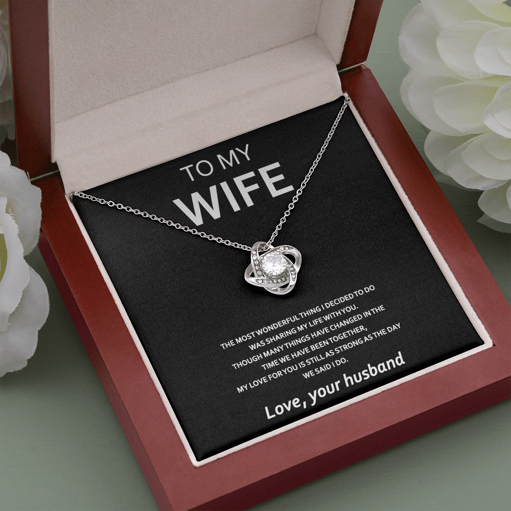 The Love Knot Necklace For Wife