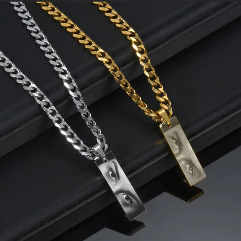 Personalized Eye Photo Necklace – A Meaningful Gift to Treasure
