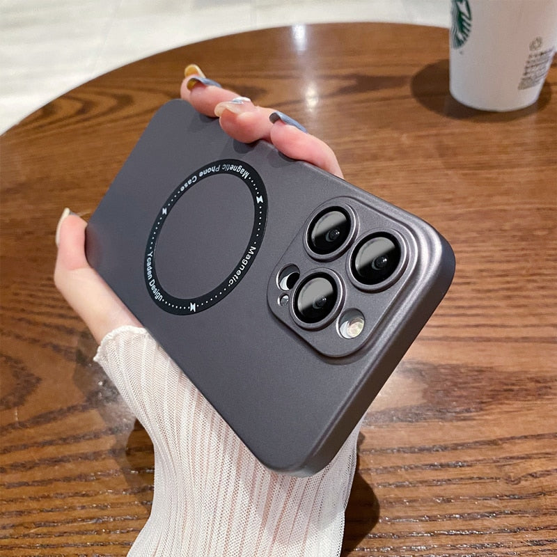 MAGNETIC CHARGING CASE