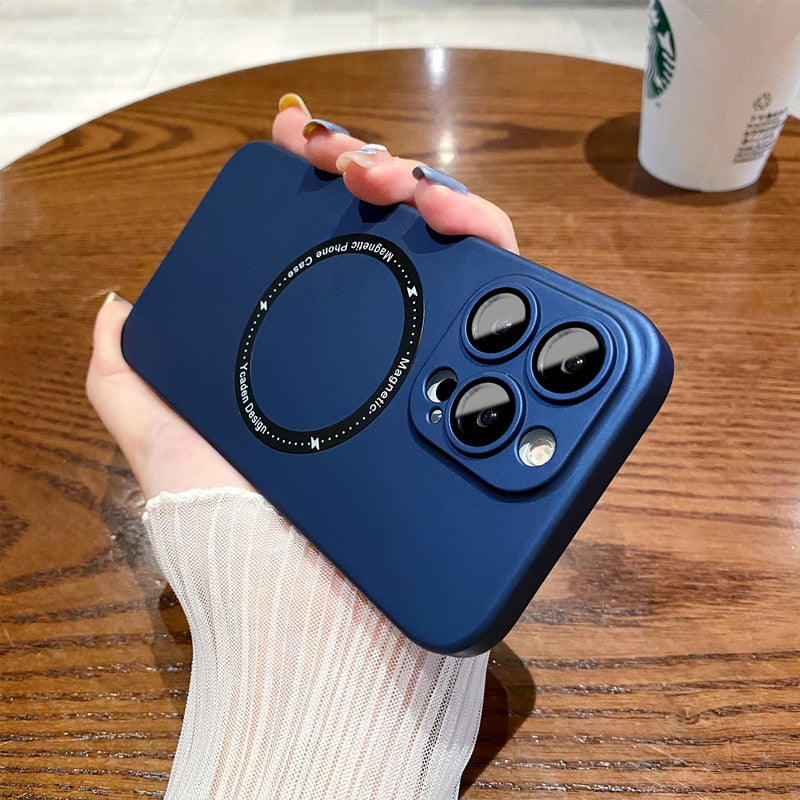 MAGNETIC CHARGING CASE