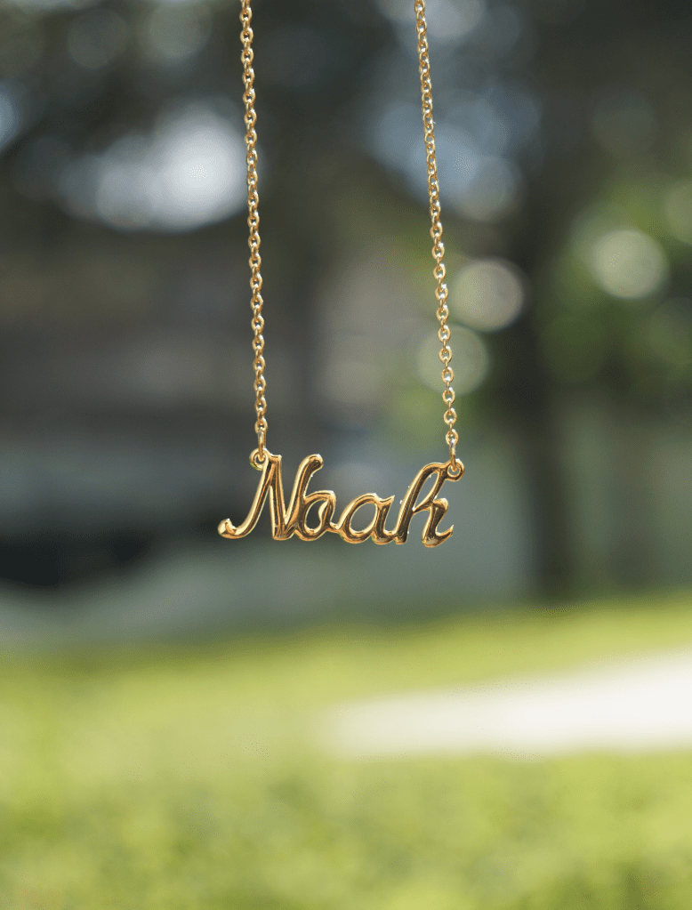 CUSTOM NAME NECKLACE