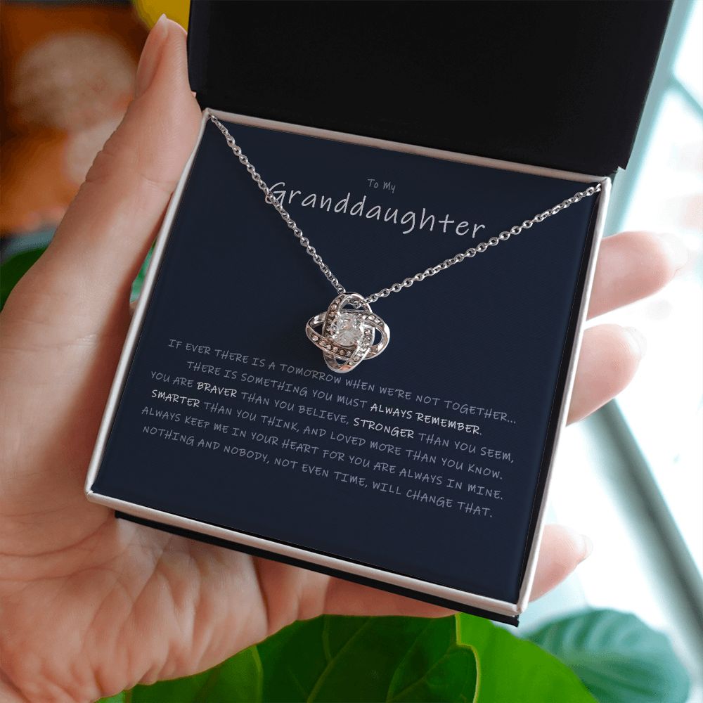 LOVE KNOT NECKLACE - GRANDDAUGHTER - NEW
