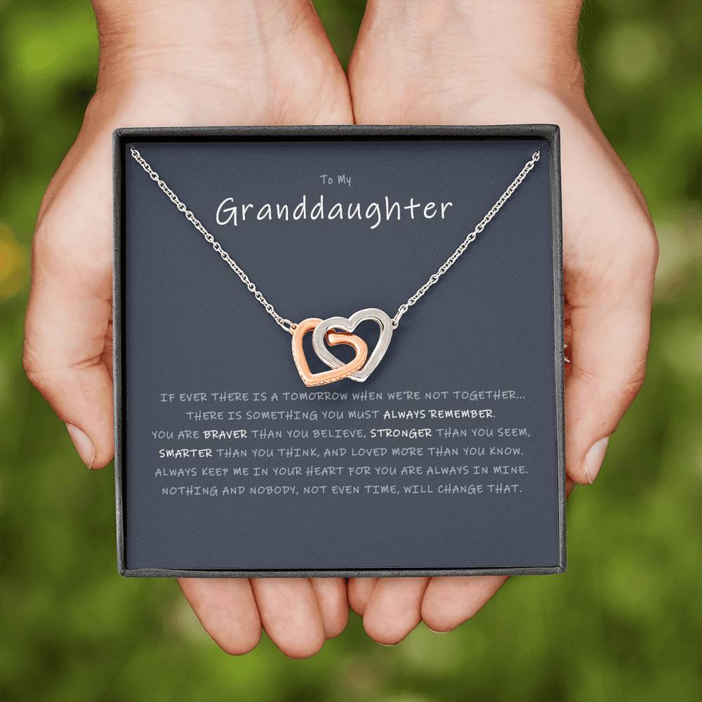 card INTERLOCKING HEART NECKLACE
