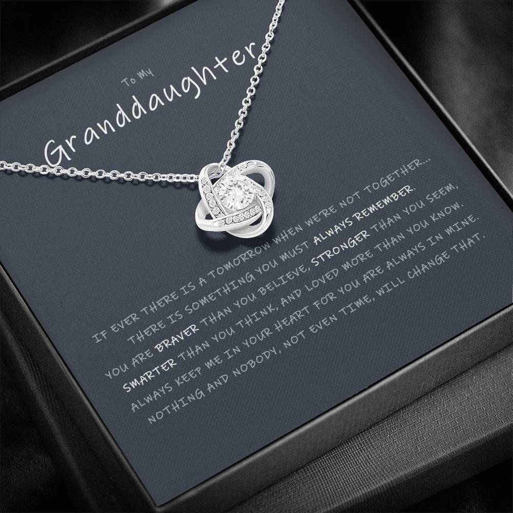 LOVE KNOT NECKLACE - GRANDDAUGHTER