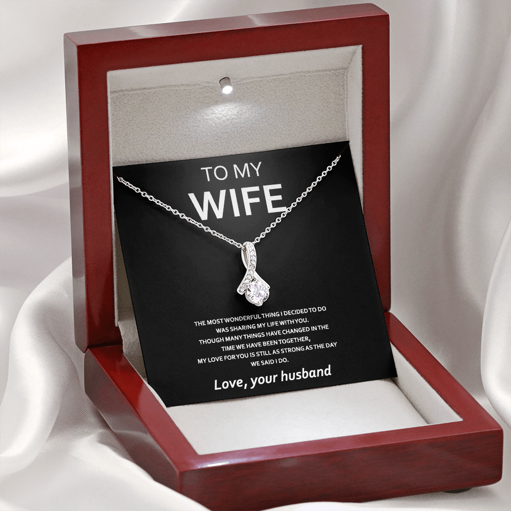 ALLURING BEAUTY necklace for wife