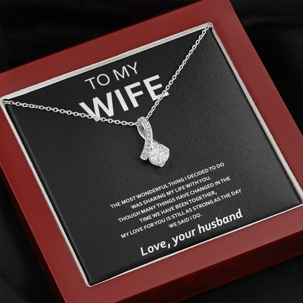 ALLURING BEAUTY necklace for wife