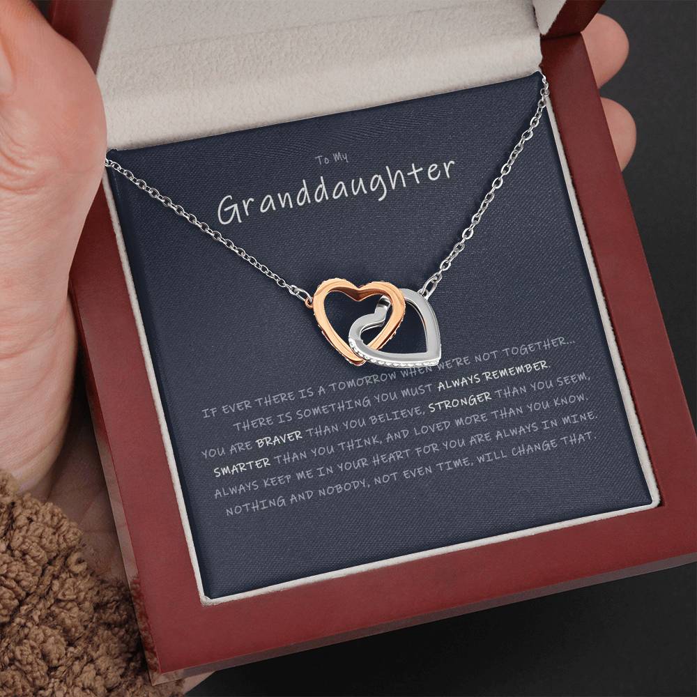 card INTERLOCKING HEART NECKLACE