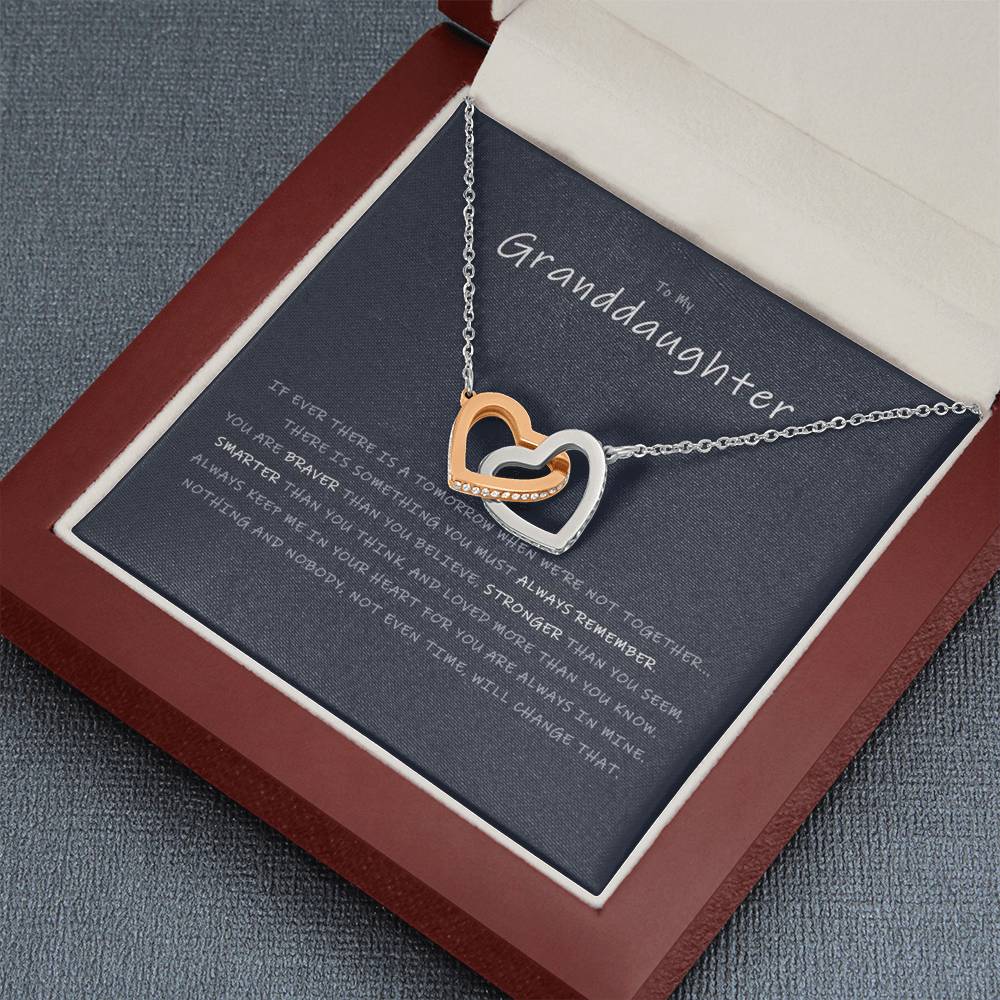 card INTERLOCKING HEART NECKLACE