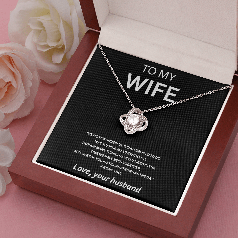 The Love Knot Necklace For Wife